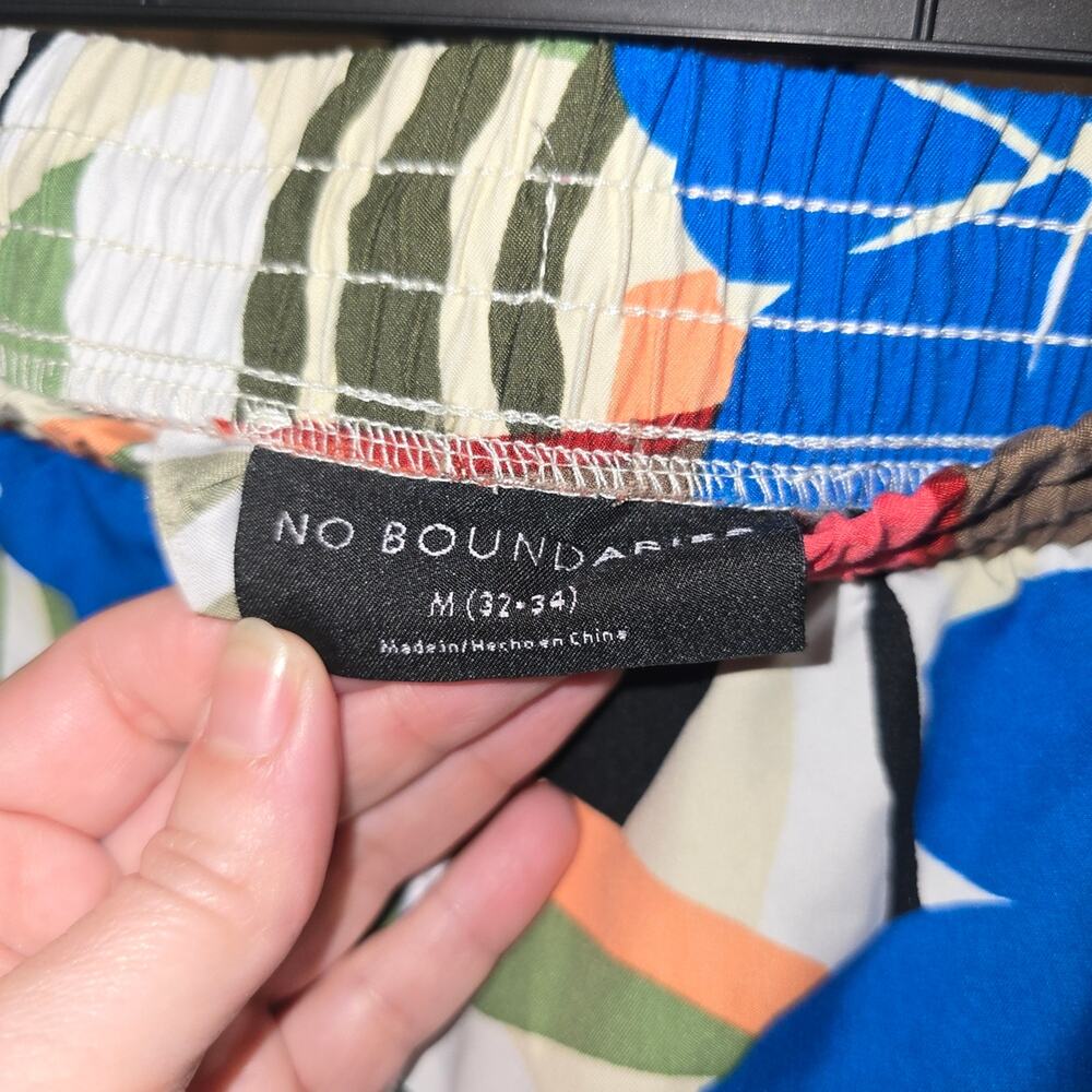 No Boundaries Multicolor Floral Women's Athletic Shorts